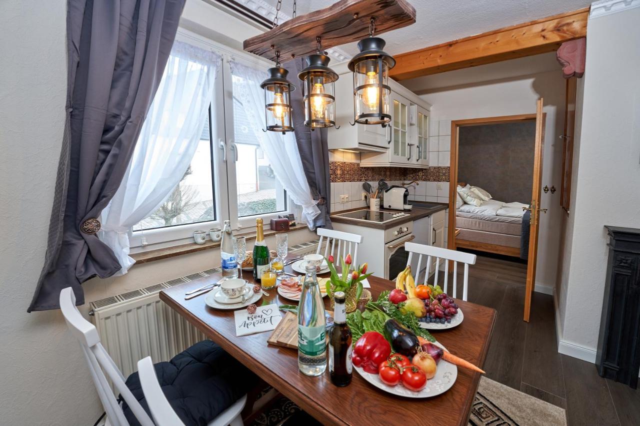Ferienwohnungen Eifelstuben Mit Charme - Am See, Nahe Burg Ulmen Exterior photo